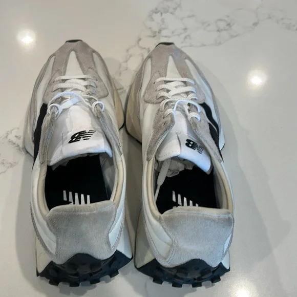 NEW BALANCE Women's 327 Shoes Size 9B In Sea Salt with NB 103 White And Black - Picture 12 of 13
